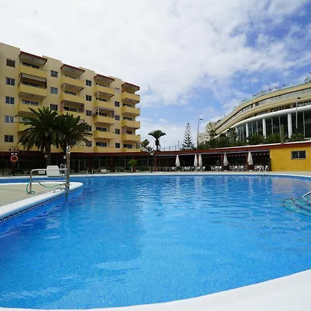 Apartment In Cristianos *