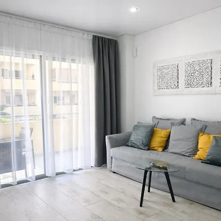 Apartment In Cristianos *