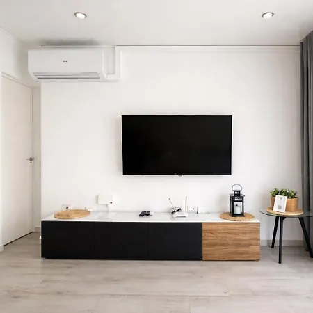 Apartment In Cristianos